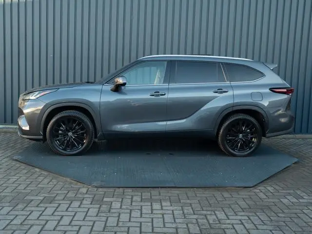 Toyota highlander