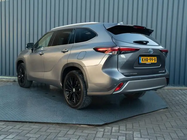 Toyota highlander