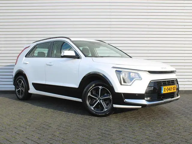 Kia Niro 1.6 GDi Hybrid DynamicLine | Camera | Cruise adapt. | Clima | 16" LM | Navi | Keyless | App...