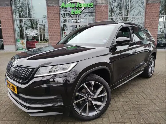 ŠKODA Kodiaq 1.5 TSI DSG Sportline Business Panoramadak - Wegklapbare trekhaak - Premium audio - 20I...