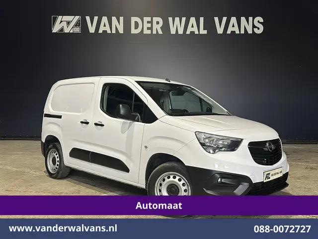 Opel Combo 1.5D 131pk Automaat L1H1 Euro6 Airco | 3-Zits | Camera | Apple Carplay | Cruisecontrol An...