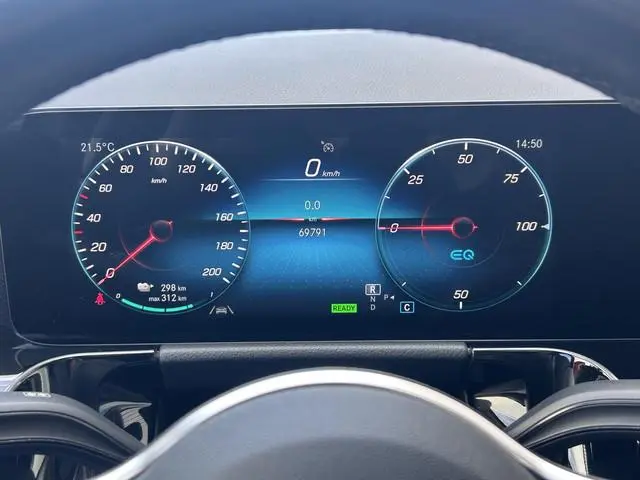 Mercedes-Benz EQA