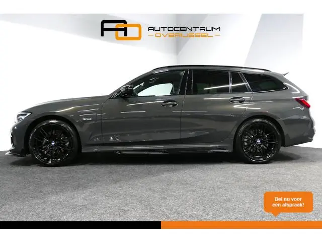 BMW 3-serie Touring 320e xDrive M Sport / M340i Diffuser / Black Diamond M Grille / M340i M Sport bu...