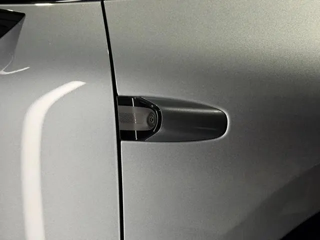 XPENG P7+