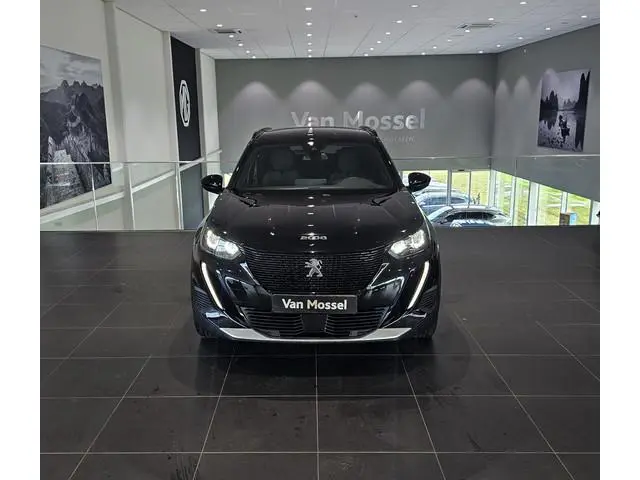 Peugeot e-2008 EV Allure Pack 50 kWh SOH 100% | Camera | Apple Carplay/Android Auto | Climate contro...