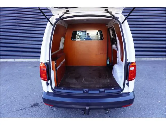 Volkswagen Caddy 123pk 4x4 4-motion L1 Trekhaak Navigatie Parkeersensoren Airco Cruise control