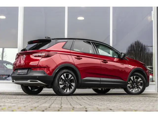 Opel Grandland X 1.6 Turbo Hybrid4 Ultimate | NL Auto | Stoelver. | 360 Cam |