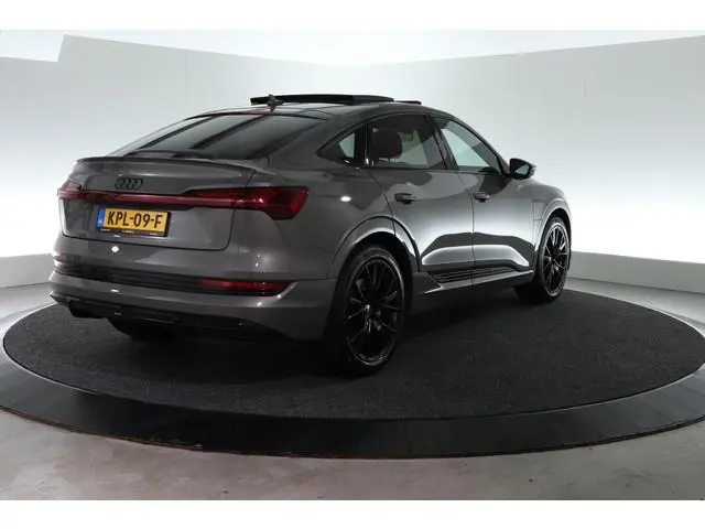 Audi e-tron Sportback 50 quattro S edition 71 kWh | BLACK EDITION | SCHUIF-KANTEL | AFN. TREKHAAK |