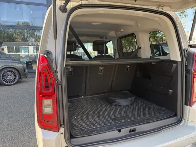 Toyota pro-ace