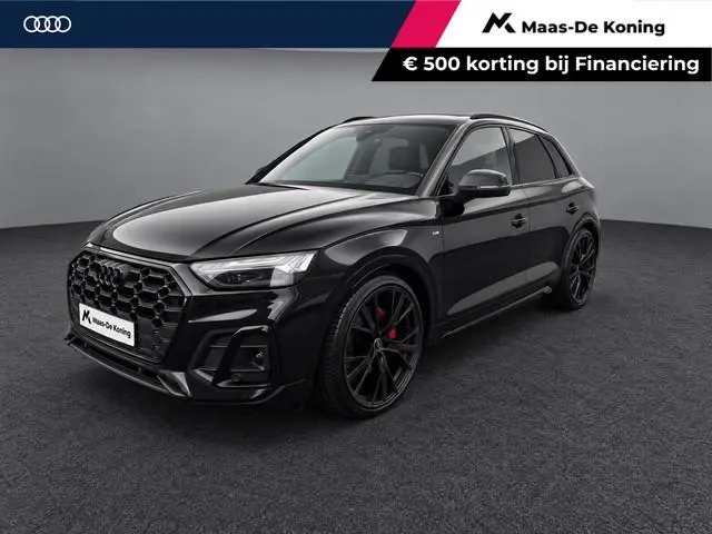 Audi Q5 55 TFSIe 367pk S edition Competition · Panoramadak · Camera · Luchtvering · Trekhaak · Leder...