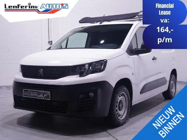 Peugeot Partner 1.5 BlueHDI 75 pk Premium Airco, Apple Carplay Cruise Control, Imperiaal, PDC achter...