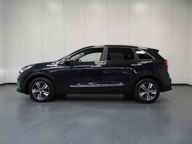 Kia Niro 1.6 GDi PHEV DynamicPlusLine NAVI/CAMERA/LED/JBL/TREKH./16"LMV!
