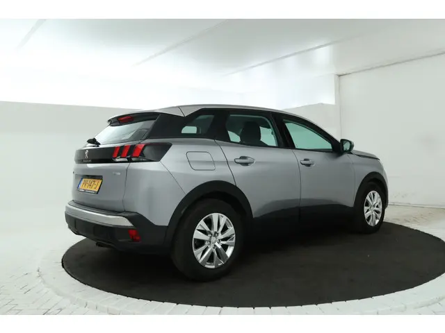 Peugeot 3008 1.2 PureTech Active Automaat, NIeuwe db-set 2e eig.