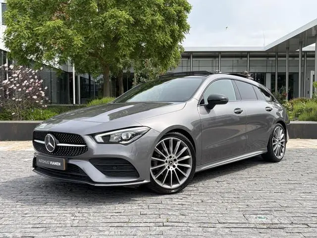 Mercedes-Benz CLA-klasse Shooting Brake / AMG Line / Pano dak / Camara / 180 Premium Plus