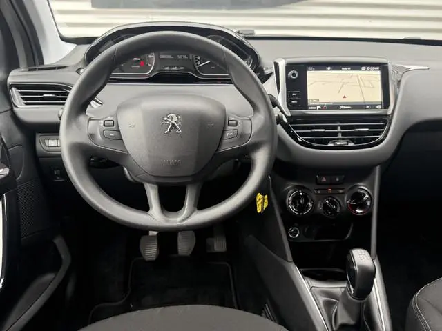 Peugeot 208 1.2 PureTech Blue Lion 2e Eigenaar|Carplay|Cruise|PDC|Navi|Airco|Elek ramen|N.A.P|APK to...