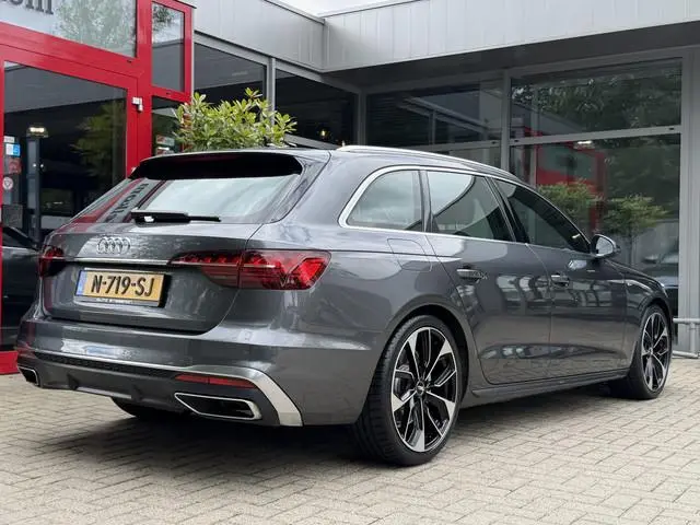 Audi A4 Avant 35 TFSI AUT. *!* 2x S-LINE *!* VIRTUAL/ LED/ 19 INCH/ CARPLAY/ 19 DKM *!*