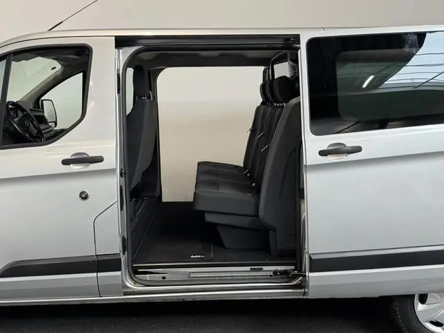 Ford Transit Custom 131pk Automaat L2H1 Trend Dubbele Cabine 2x Schuifdeur Navigatie Apple Carplay/A...