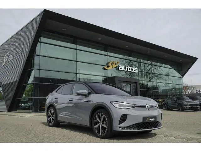 Volkswagen ID.5 GTX 300pk 77 kWh Sportstoelen *SOH 93%* Warmtepomp Trekhaak elektrisch NLauto 1e Eig...