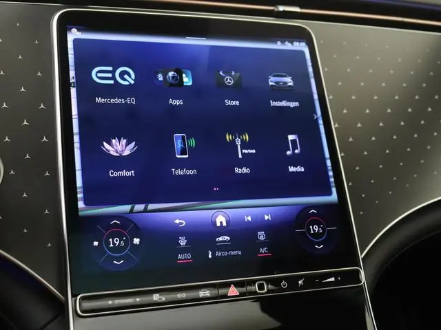 Mercedes-Benz EQE