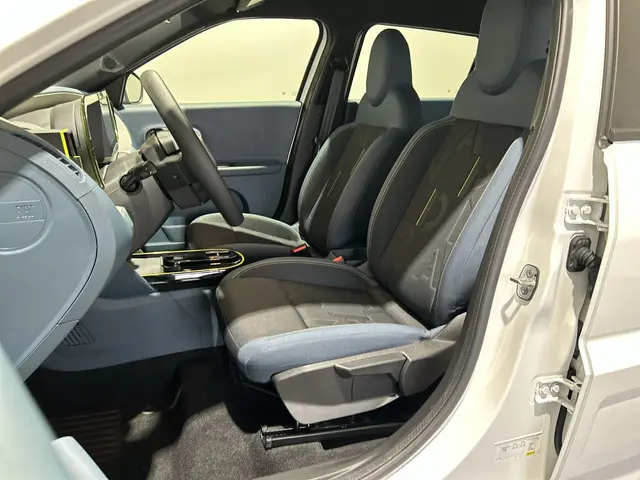 Fiat Grande Panda RED 7.4 kW 44kWh Nieuwe Red is Wit | Direct rijden! Soh Waarde 96,4 %!