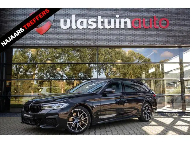 BMW 5-serie Touring 530e High Executive M-Sport , SOH 85%, Pano, Laser, Head-up Display, 360-camera