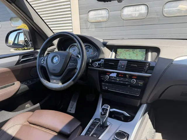 BMW X3 xDrive30d High Executive M-Sport | Panoramadak | 360* Camera | Head-Up Display | Harmon Kardo...
