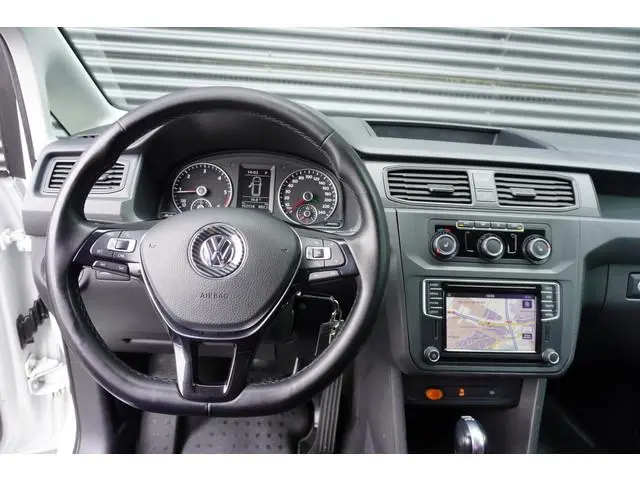 Volkswagen Caddy MARGE 102pk Euro6 Automaat Navigatie Parkeersensoren Trekhaak 17" Velgen LED + Xeno...
