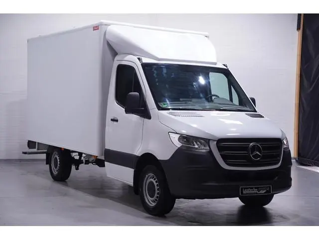 Mercedes-Benz Sprinter 315 CDI 150 pk Bakwagen Aut. L2 met Deuren Airco Camera, Dakspoiler, Apple Ca...