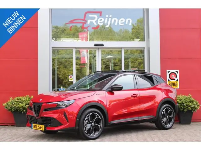 Alfa Romeo Junior ELETTRICA SPECIALE 156PK 54 kWh | PANORAMISCH SCHUIF/KANTEL DAK | BICOLOR DAK (ZWA...