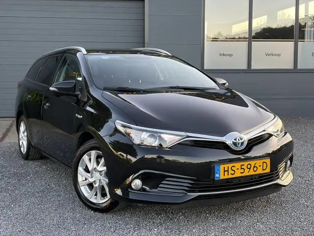 Toyota Auris Touring Sports 1.8 Hybrid Lease ✓Pano✓Navi✓Camera✓Dealer Onderhouden✓Recent beurt gehad...