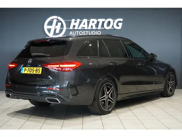 Mercedes-Benz C-klasse Estate 300 e AMG Line ORIG. NEDERLANDS + AMG / PANORAMA / TREKHAAK / LEDER