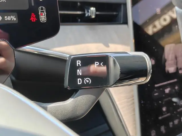 Volvo EX90