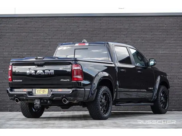 Dodge Ram 1500 5.7 V8 401Pk 4x4 | Crew Cab | Laramie | Leder | Achteruitrijcamera | Trekhaak | 20''