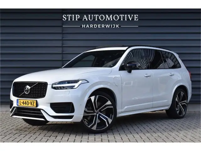 Volvo XC90 2.0 T8 Recharge AWD R-Design | Panorama | Bowers&Wilkins | Trekhaak | Luchtvering | 22''...