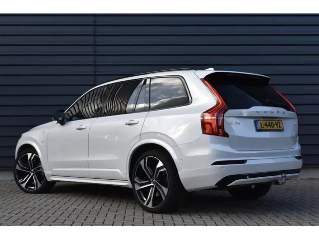Volvo XC90 2.0 T8 Recharge AWD R-Design | Panorama | Bowers&Wilkins | Trekhaak | Luchtvering | 22''...