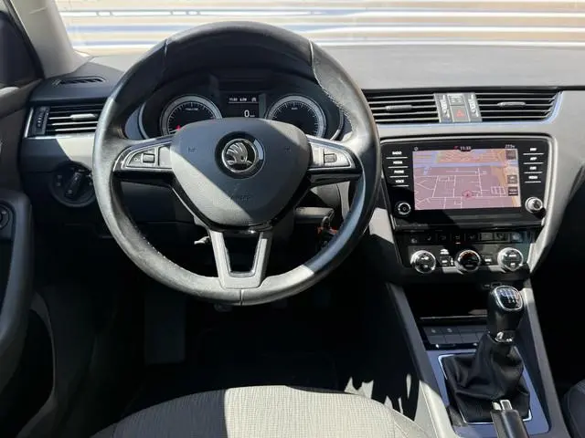Skoda Octavia Combi 1.4 TSI Greentech Style Business 1e Eigenaar|Trekhaak|Cruise|Carplay|Stoelverw|P...