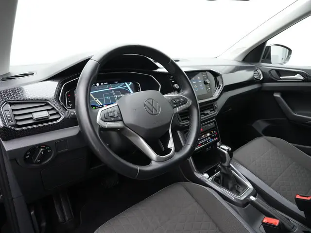 Volkswagen T-Cross 1.0 TSI Style | Trekhaak | Achteruitrijcamera | Stoelverwarming | Adaptive Cruise...
