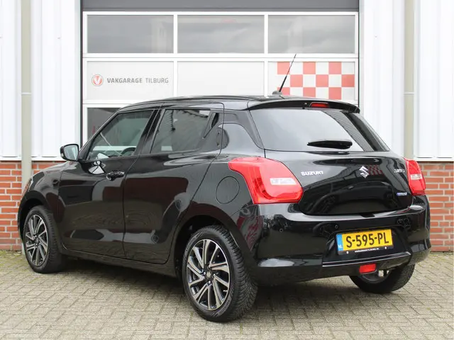 Suzuki Swift 1.2 Style Smart Hybrid /Keyless/ACC/PDC/Camera/DAB+/Apple carplay/Stoelverwarming/LED/N...