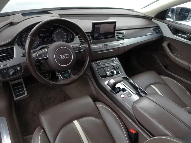 Audi A8 4.0 TFSI S8 Quattro Design selection- Stoelmassage, Head Up, Stoelventilatie, Alcantara inte...