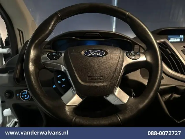 Ford Transit 2.0 TDCI L2H2 Euro6 Airco | Imperiaal | 2800kg Trekhaak | Cruisecontrol | Stoelverwarmi...