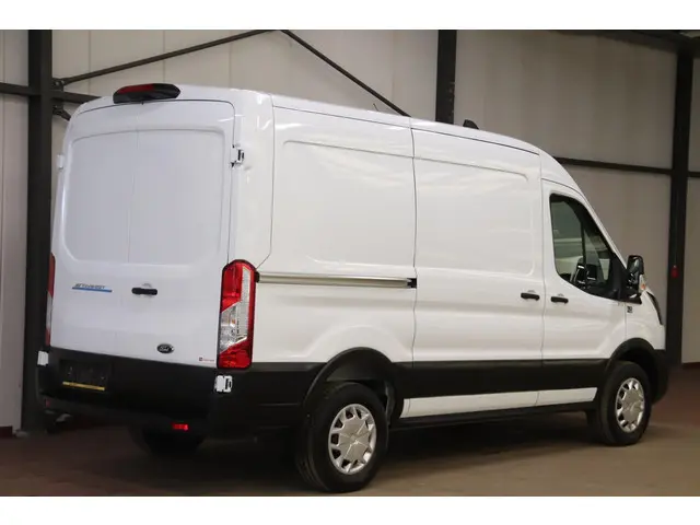 Ford E-Transit 350 L2H2 Trend 68 kWh ELEKTRISCH NAVIGATIESYSTEEM