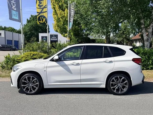 BMW X1 xDrive25e 220PK M-Sport•LED•Camera