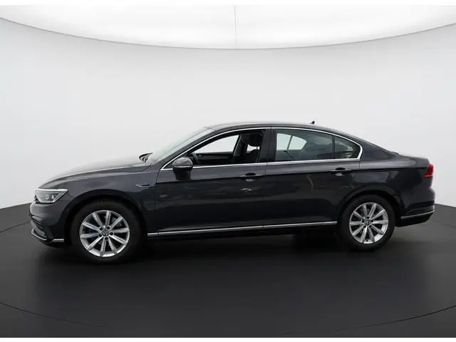 Volkswagen Passat GTE 218PK DSG HYBRID BUSINESS SPORT IQ-LED/NAVI/CAMERA/TREKHAAK