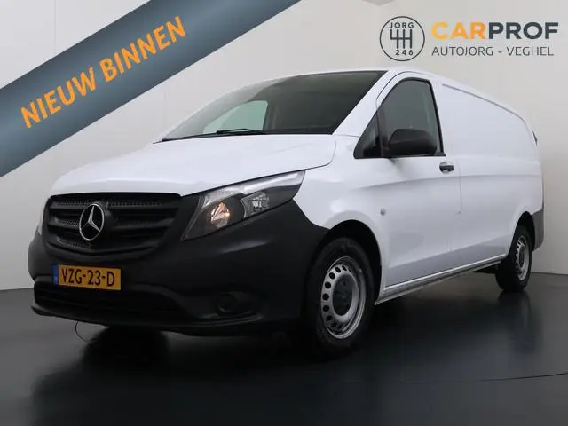 Mercedes-Benz Vito 110 CDI Lang Facelift Trekhaak Airco Navigatie 3 Zitplaatsen