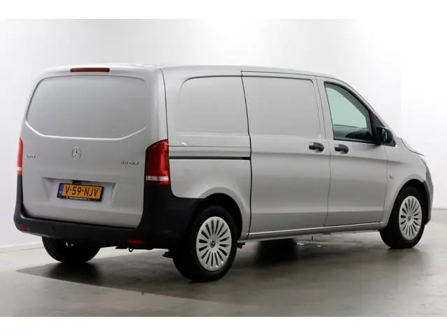 Mercedes-Benz Vito CDI 136pk Compact 9G Automaat 2x Schuifdeur/LED/Camera/Inrichting 07-2022