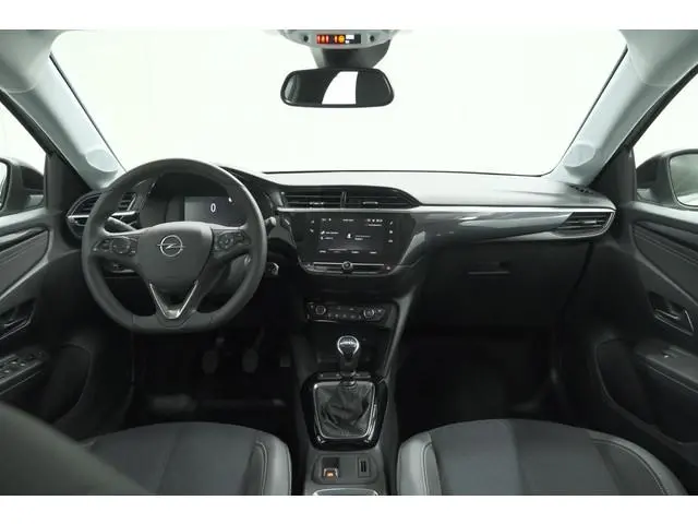 Opel Corsa Turbo 100 Level 3 | Stoelverwarming | Navigatie | Parkeersensoren | Apple Carplay