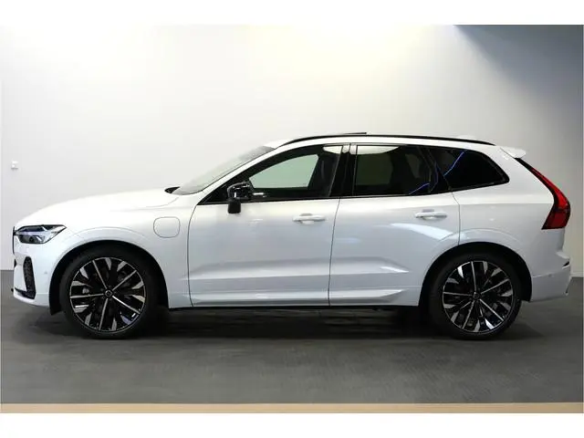 Volvo XC60 2.0 T8 AWD 335kW/456pk Aut8 Recharge Ultra Dark Excl. LUCHTVERING + BOWERS&WILKINS + PANO...