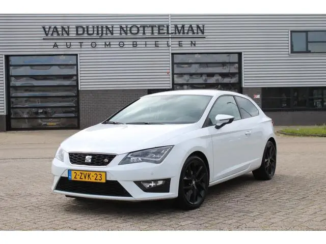 SEAT Leon SC 1.4 TSI ACT FR Dynamic / Navigatie / Trekhaak / N.A.P.