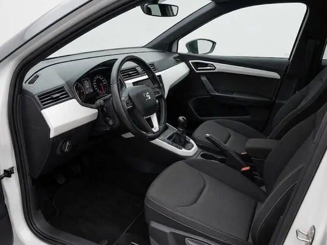 SEAT Arona 1.0 TSI Xcellence Launch Edition 116pk | Navigatie | Climatronic | 17 inch lichtmetalen v...