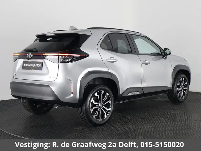 Toyota Yaris Cross 1.5 Hybrid 115 Dynamic | Stuur- & Stoelverwarming | Apple Carplay & AndroidAUTO |...